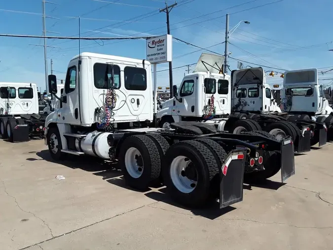 2020 FREIGHTLINER CASCADIA 125