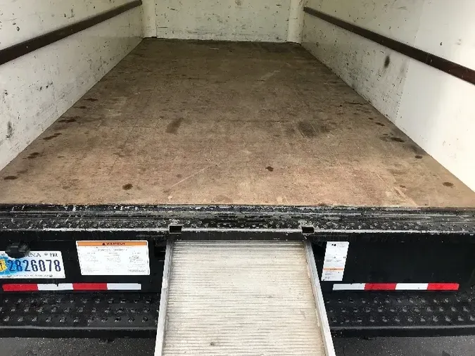 2018 GMC G33903