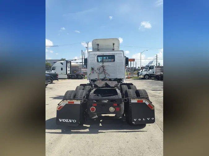 2019 VOLVO VNL64T-300eb3b8e1f6e692d2eb6d64cef556a0468