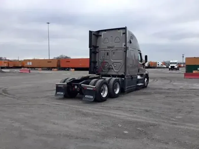 2023 Freightliner Cascadia