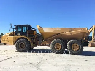 2019 Caterpillar 745