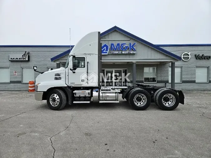2022 MACK AN64T