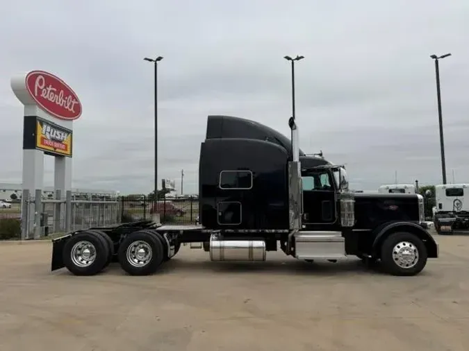 2022 Peterbilt 389eb450433b8a882fcedc01d39cce2e0ee