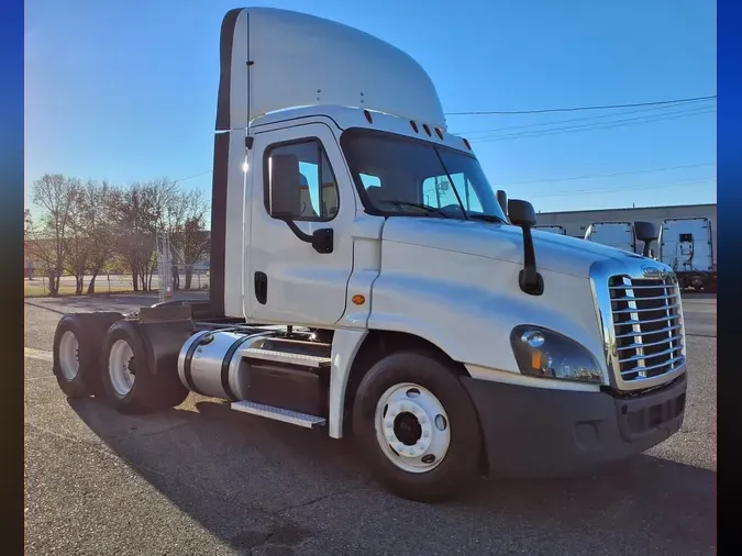 2019 FREIGHTLINER/MERCEDES CASCADIA 125eb46eefa48bacff7c385a5f86b890349