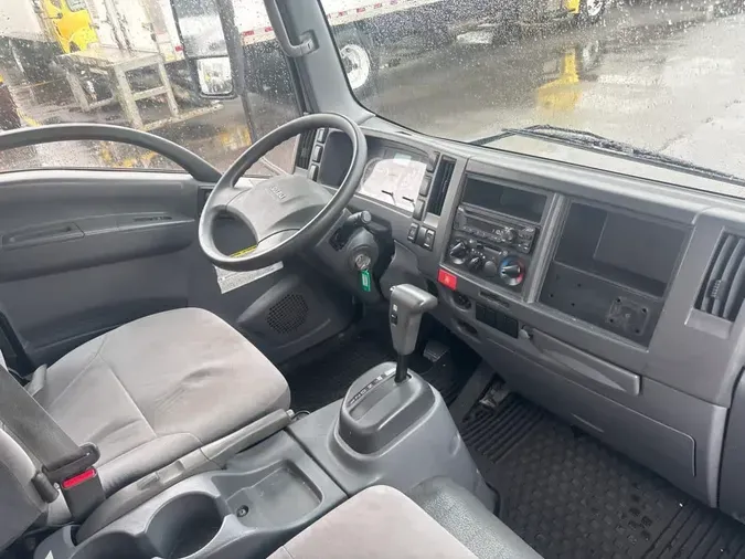 2019 ISUZU NPR HD