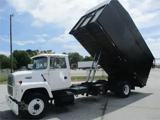 1991 FORD L7000