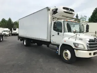 2015 HINO TRUCK 338