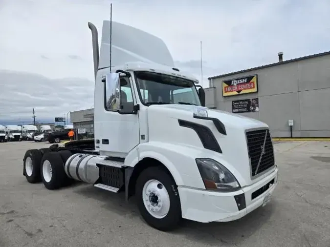 2016 Volvo VNL64T300