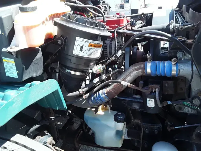 2016 FREIGHTLINER M2 106