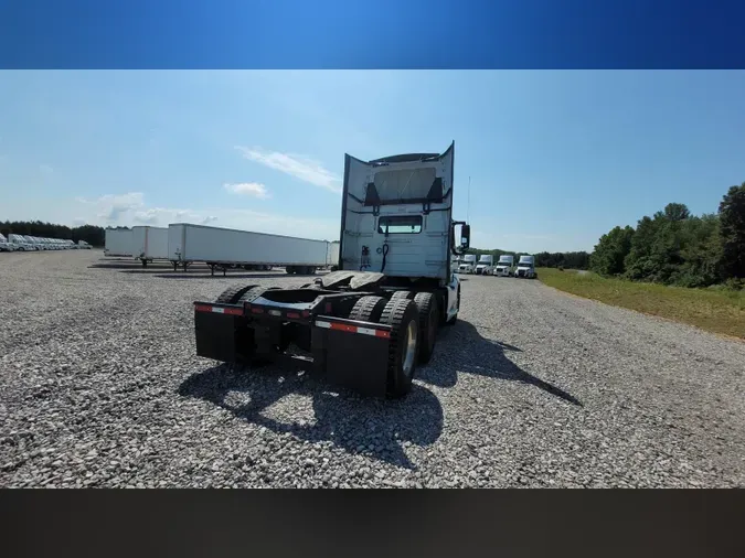 2018 Volvo VNL300