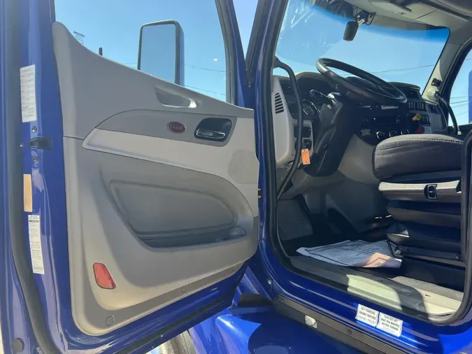 2021 Peterbilt 579