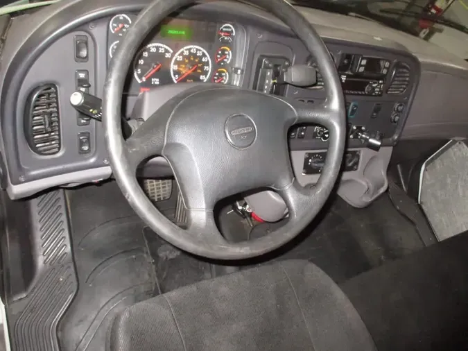 2018 FREIGHTLINER M2 106