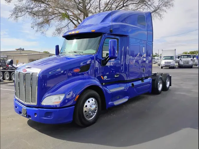 2022 Peterbilt 579eb545c26f82c5a7129d4fdcd7317947e