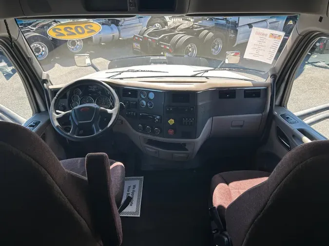 2022 Peterbilt 579