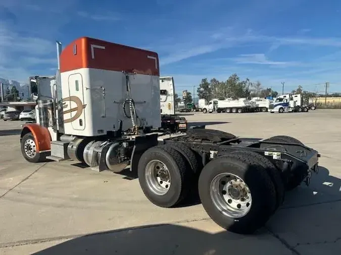 2019 Peterbilt 389