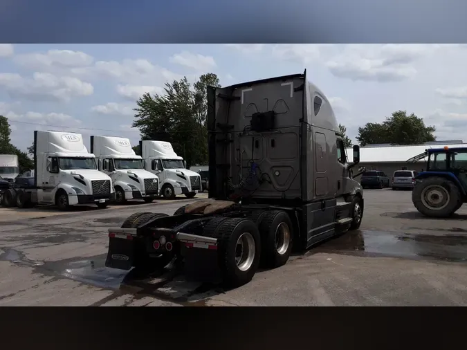 2021 Freightliner Cascadia