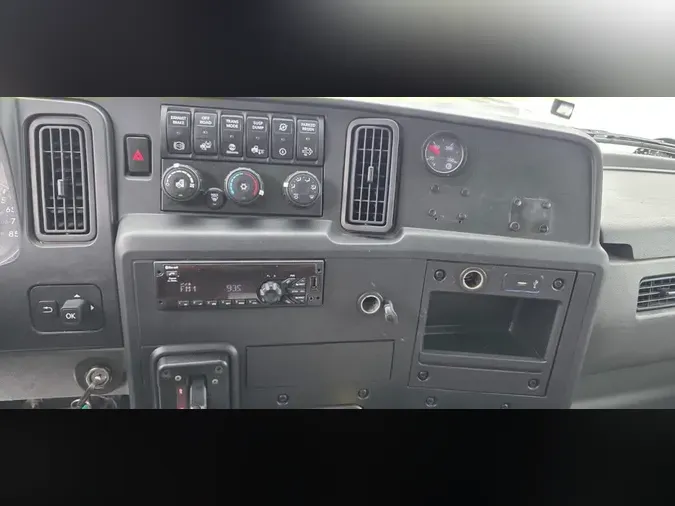 2020 NAVISTAR INTERNATIONAL MV607 (4X2)