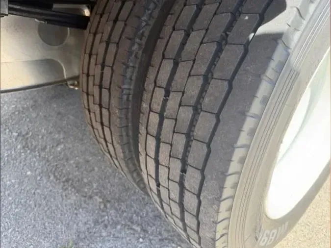 2023 Isuzu NRReb5ff9125e13bbc2c7f74a9b364ee3b1