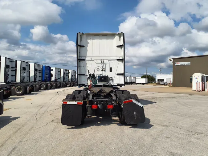 2019 NAVISTAR INTERNATIONAL LT625 SLPR CAB