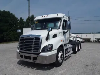 2018 FREIGHTLINER/MERCEDES CASCADIA 113