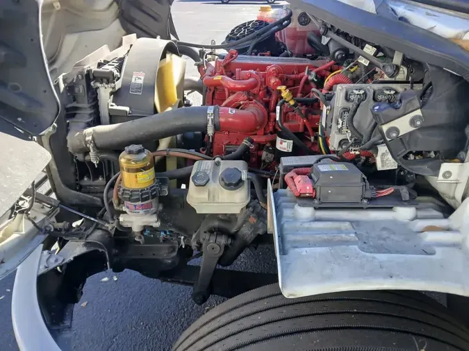 2020 FREIGHTLINER/MERCEDES M2 106