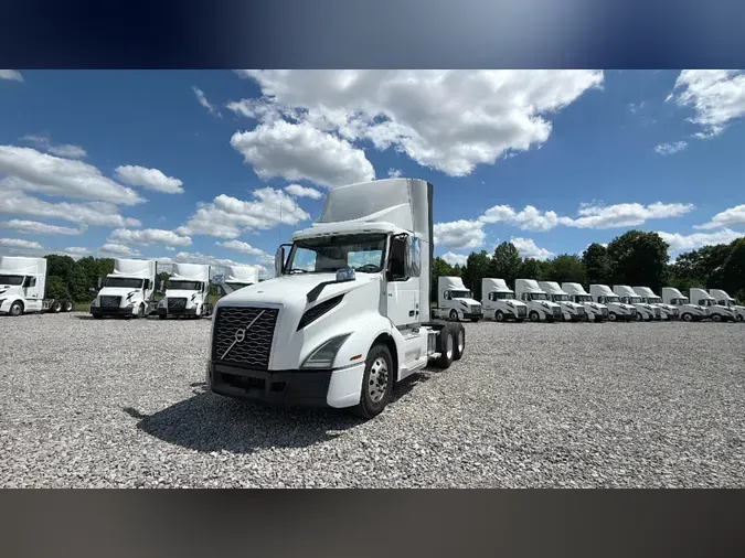 2020 Volvo VNL300