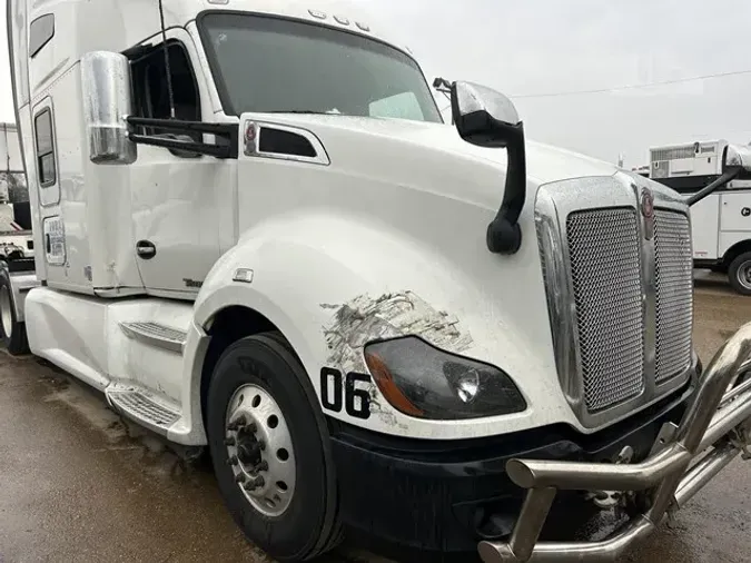 2022 KENWORTH T680