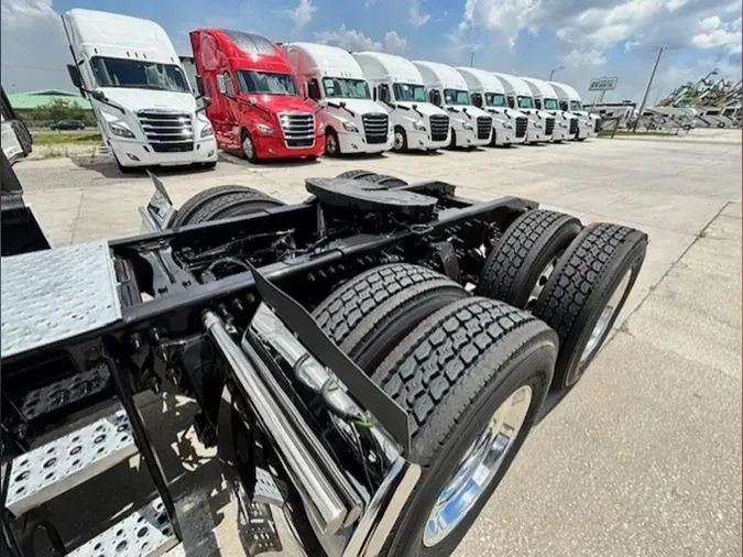 2022 Freightliner PT126SLP