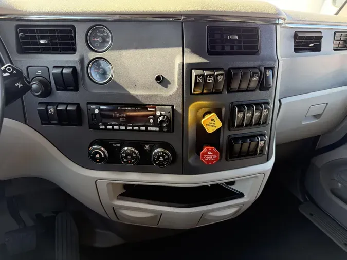 2021 Peterbilt 579eb6ba303a5dc012de127b171ddb84e19