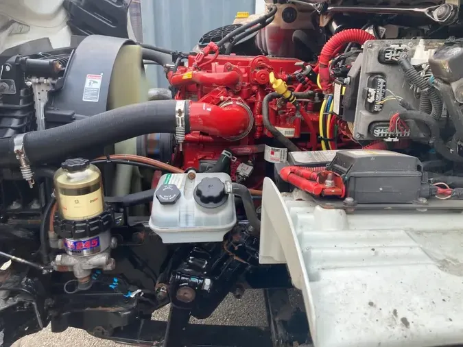 2021 FREIGHTLINER/MERCEDES M2 106