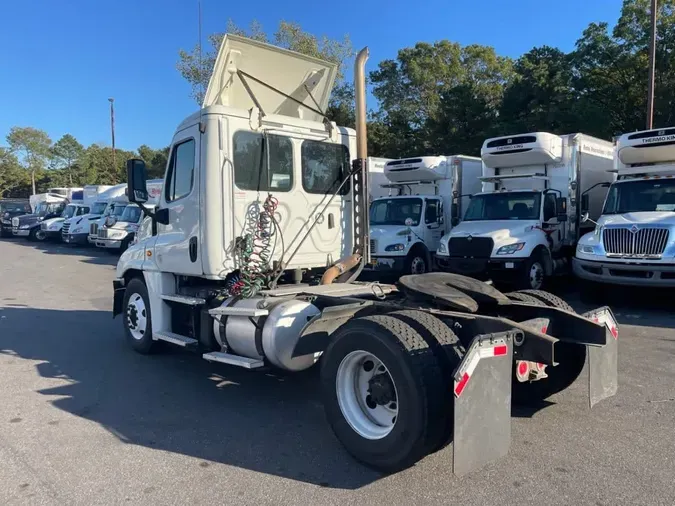 2018 FREIGHTLINER/MERCEDES CASCADIA 125eb70c1f17f487e7d0010d6d869db026d