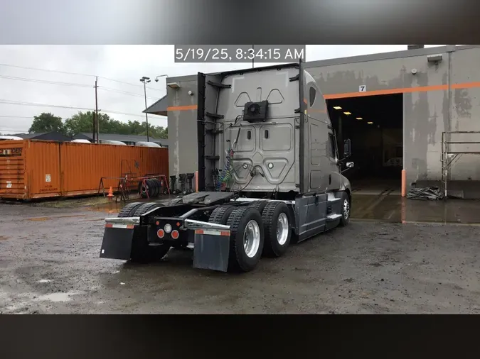 2021 Freightliner Cascadia