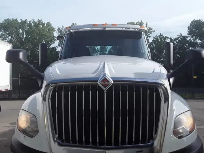 2018 NAVISTAR INTERNATIONAL LT625 DAYCAB T/A