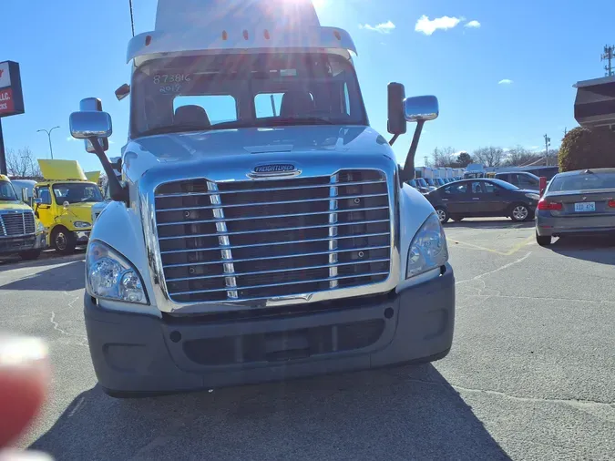 2019 FREIGHTLINER/MERCEDES CASCADIA 125