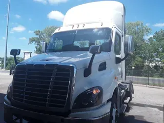 2017 FREIGHTLINER CASCADIA 113