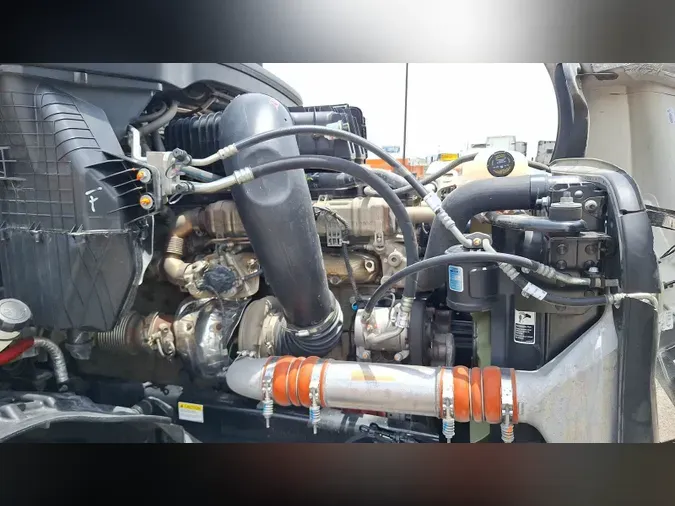 2025 Freightliner Cascadia 126