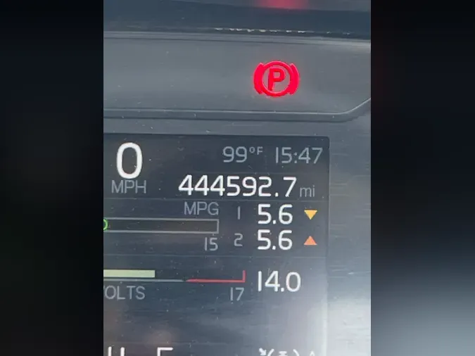 2019 VOLVO VNL64T-300