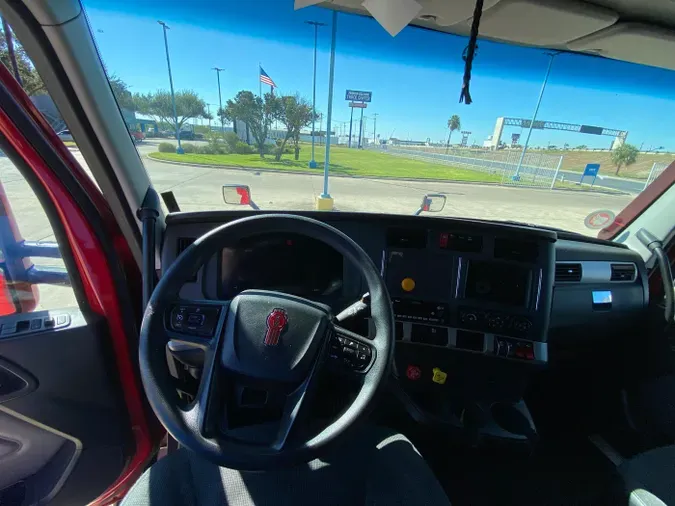 2022 Kenworth T680