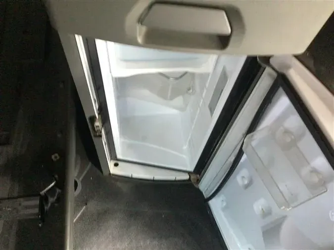 2019 VOLVO VNL740