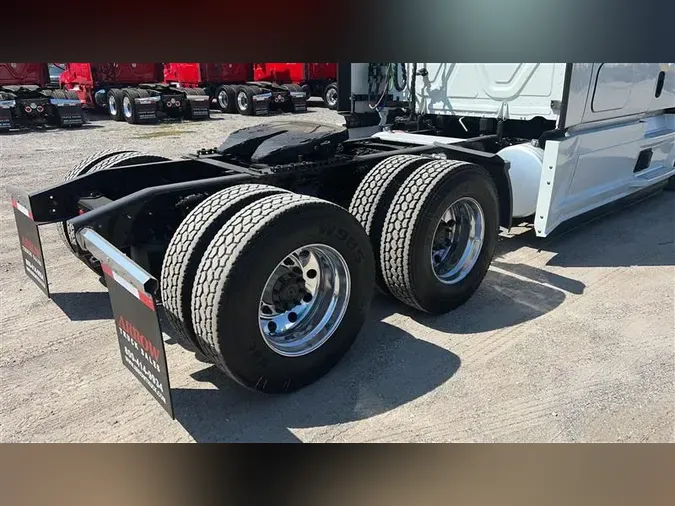 2020 FREIGHTLINER CA126