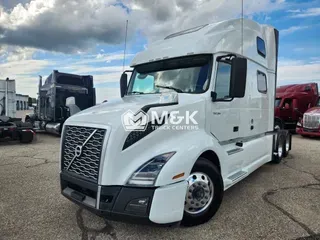 2023 VOLVO VNL64T860