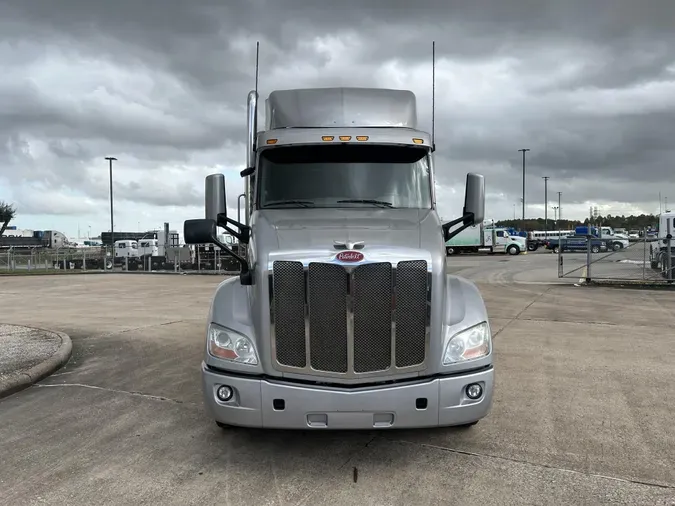 2017 Peterbilt 579