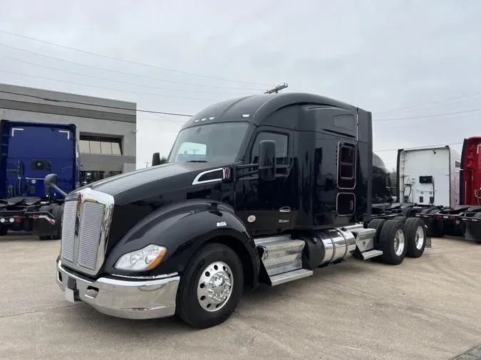 2022 Kenworth T680