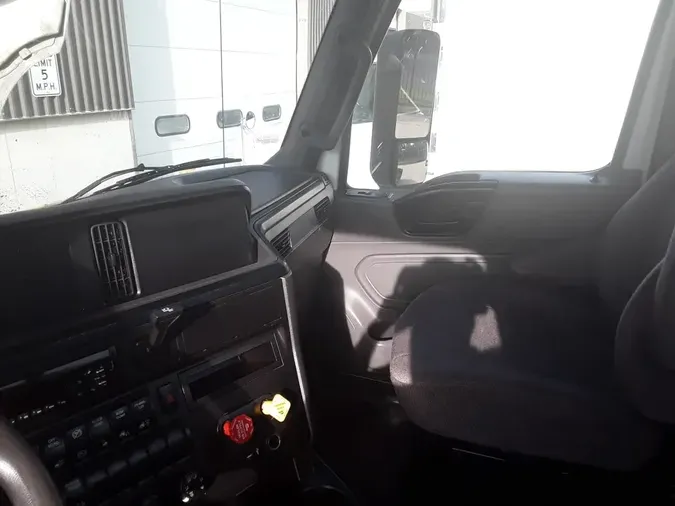 2018 NAVISTAR INTERNATIONAL LT625 DAYCAB T/A