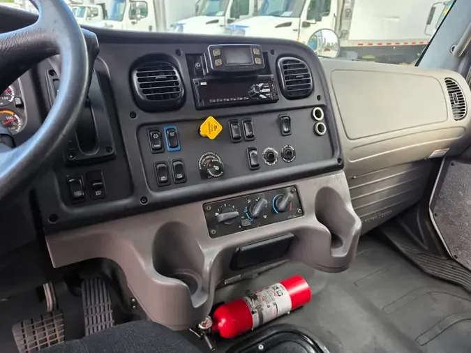 2020 FREIGHTLINER/MERCEDES M2 106eb89f74f4f688b8623a42f9b02f889a8