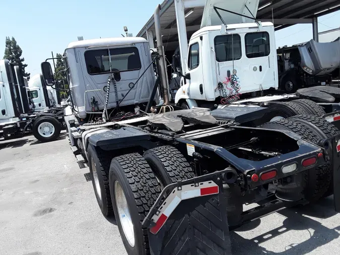 2017 MACK TRUCKS, INC. CXU600