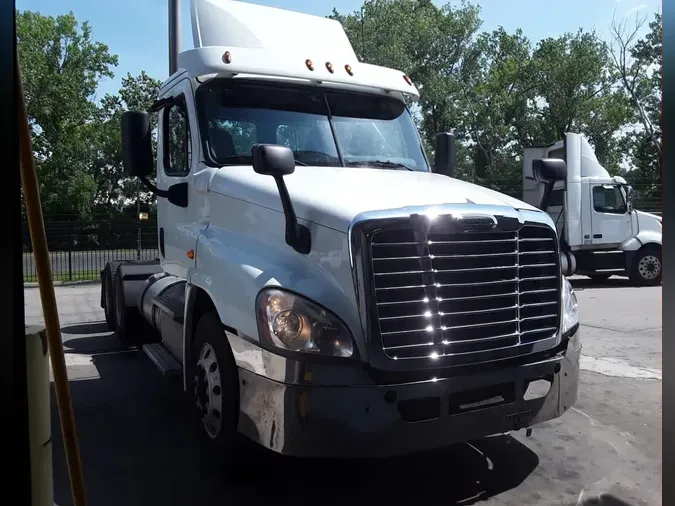 2019 FREIGHTLINER CASCADIA 125