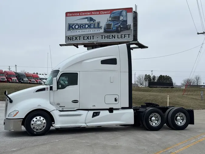 2021 KENWORTH T680