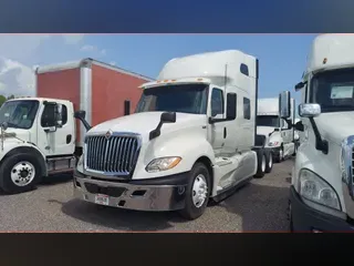 2018 Navistar International LT625 SLPR CAB