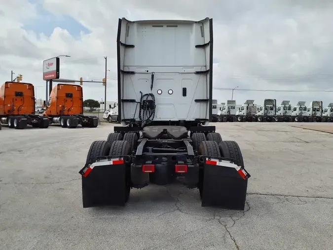 2019 NAVISTAR INTERNATIONAL LT625 SLPR CAB